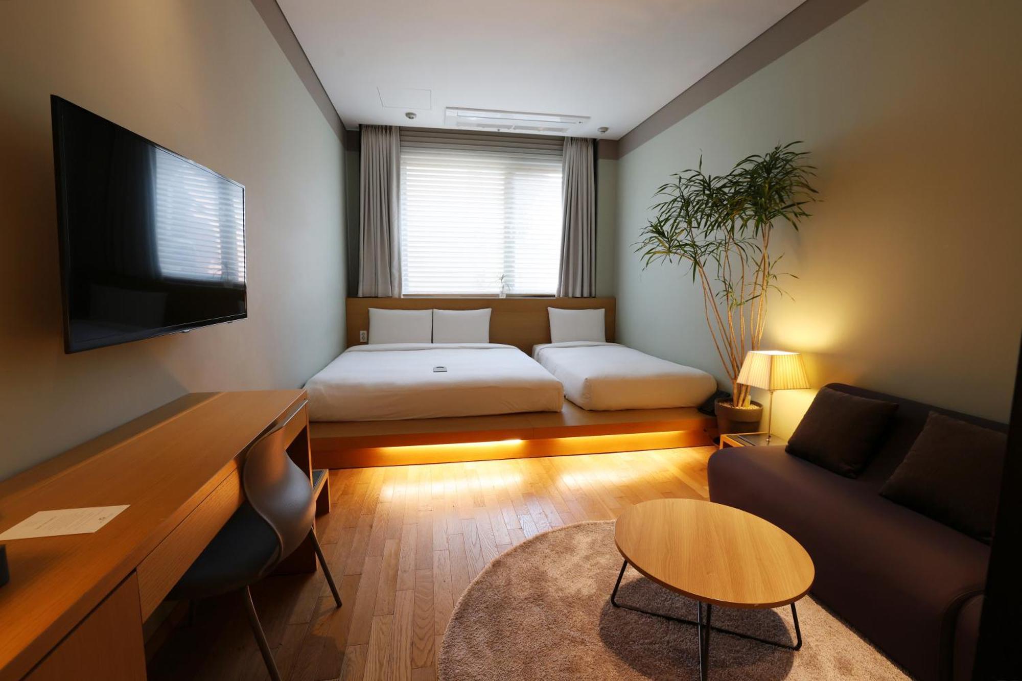 Seoul Hotel Shinshin Myeongdong Exterior photo