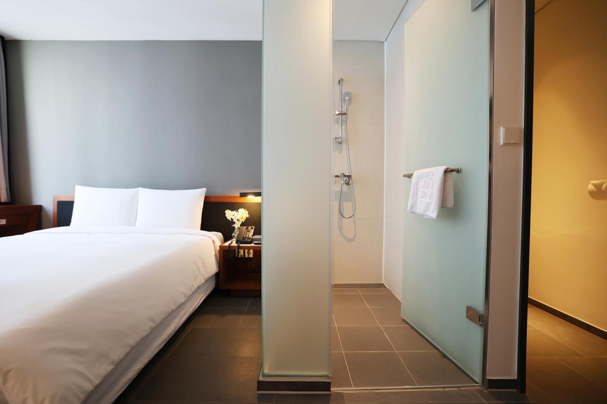 Seoul Hotel Shinshin Myeongdong Exterior photo